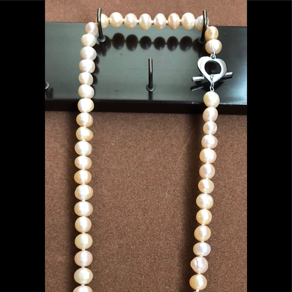 Blushing pink pearls necklace
